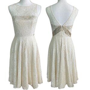 Carmen Marc Valvo Vintage Cream Sleeveless Lace Fit and Flare Dress Size:2
